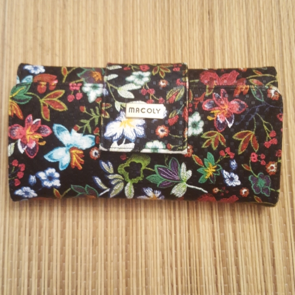 Wallet - Picture 1 of 4